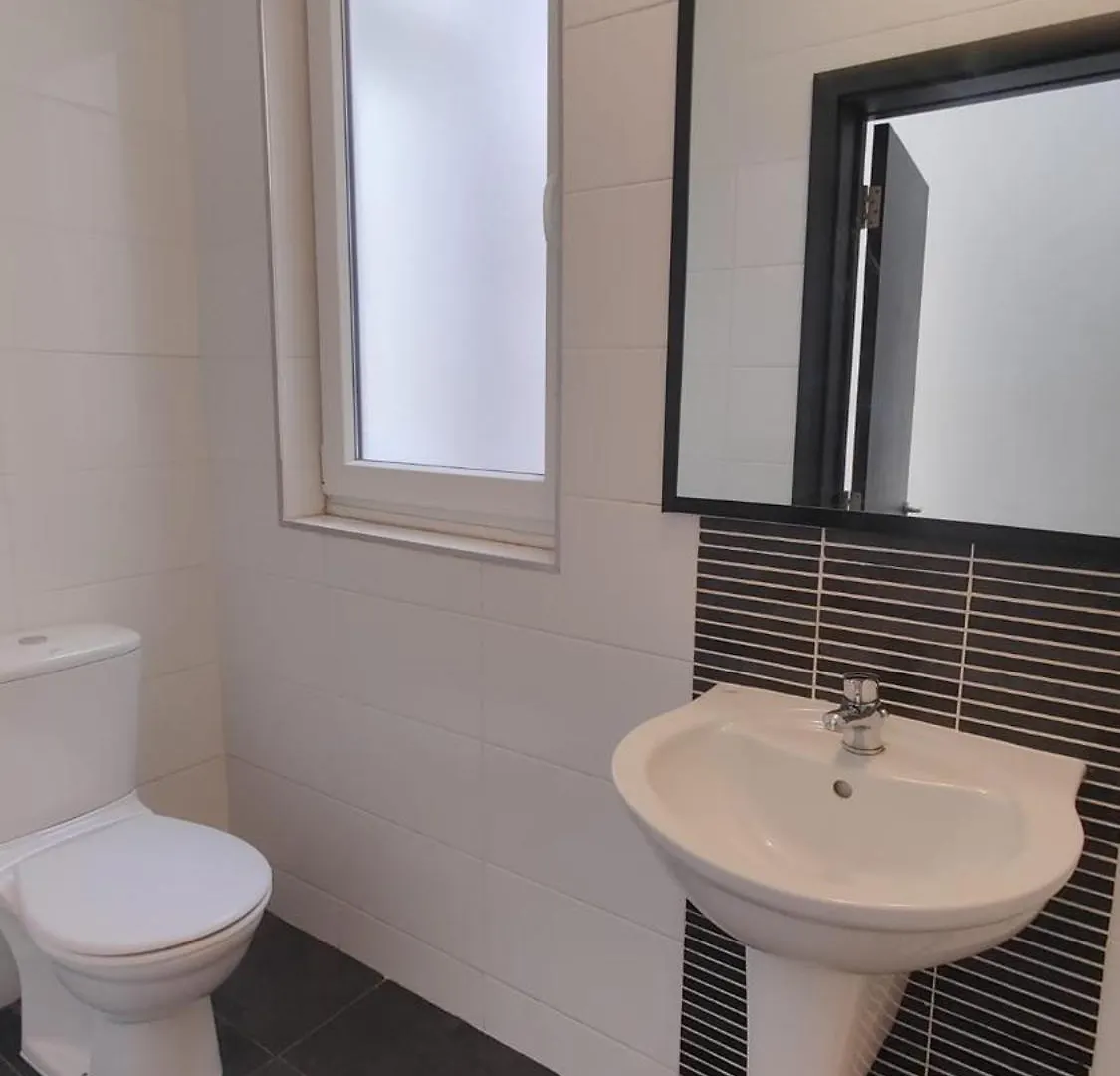 Well Located 2 Bedroom Flat In St.Julians Сент Джулианс 0*,